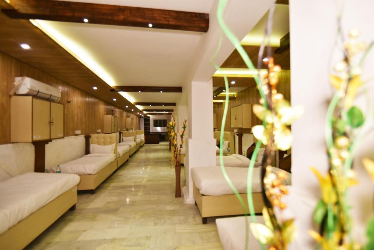 Hotel Sallow International-Hotel Near Golden Temple Amritsar Dış mekan fotoğraf