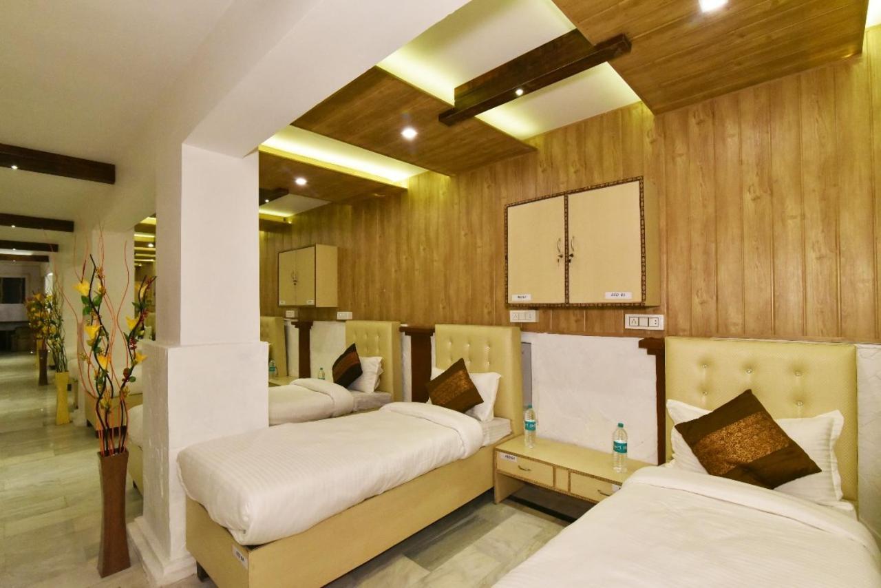 Hotel Sallow International-Hotel Near Golden Temple Amritsar Dış mekan fotoğraf